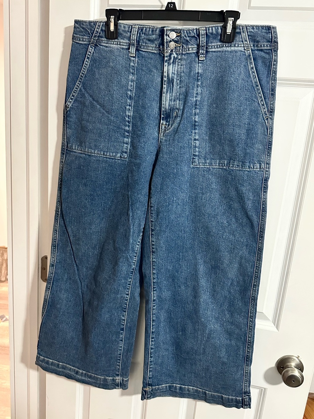 GAP High Rise Wide-Leg Jeans Size 16/33R Medium Wash Denim